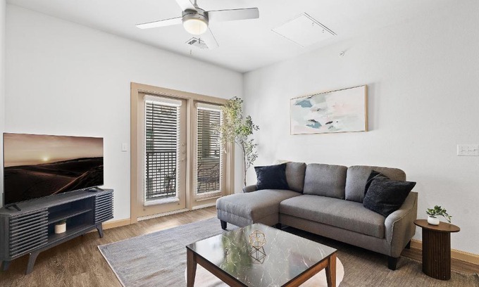 Leander Apartment | Luxe 3B/2B Getaway - Pool, Gym, Parking, Pet Wash