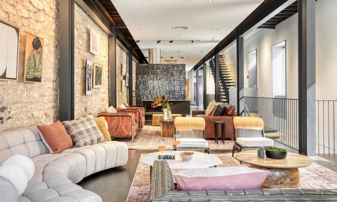 Downtown Austin House | Luxe 4-Story w/Rooftop HotTub, GameRoom, Theater | Paramount Place by AvantStay