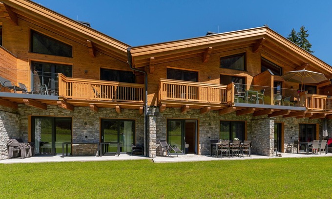 Eben im Pongau Ski Chalet | Luxe chalet with a private sauna, near Flachau