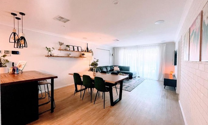 Tarcoola Beach Villa | Luxe Family Retreat! Pool, Sauna, Playground, Netflix, Disney Plus