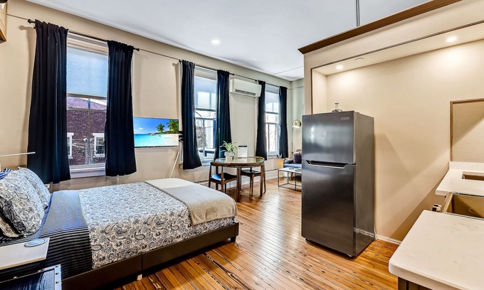 Beacon Apartment | Luxe Studio #3 on Main Street- Amazing Steam Shower! Washer/Dryer, Kitchen