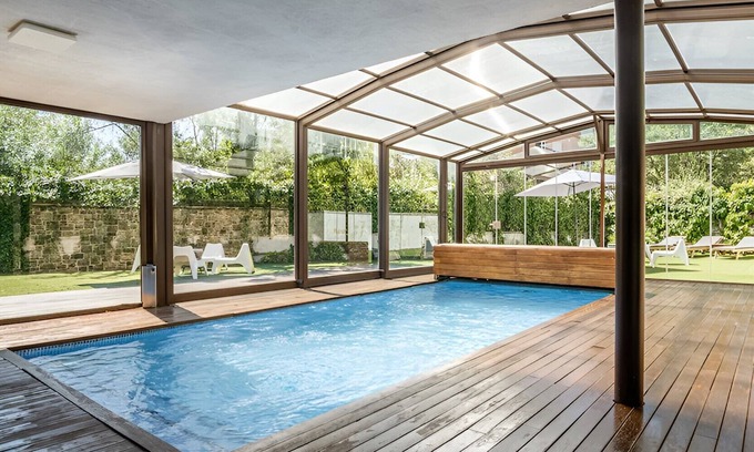 Guadalix de la Sierra House | LUXE VILLA FOR 16 PEOPLE