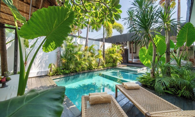 Umalas Villa | Luxueuse Villa Yogisurf 2 Canggu Piscine & Jacuzzi