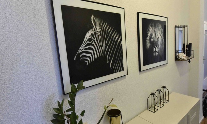 Solingen Apartment | Luxuriöse großzügige Wohnung mit 3 Schlafzimmer, Terrasse