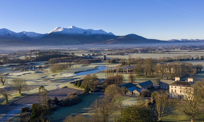 Beaufort House | Luxurious 18th Century Manor House nLocated on the grounds of Beaufort Golf Club