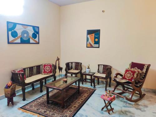 Vaishali Nagar Apartment | Luxurious 3BHK Urban Retreat Homestay