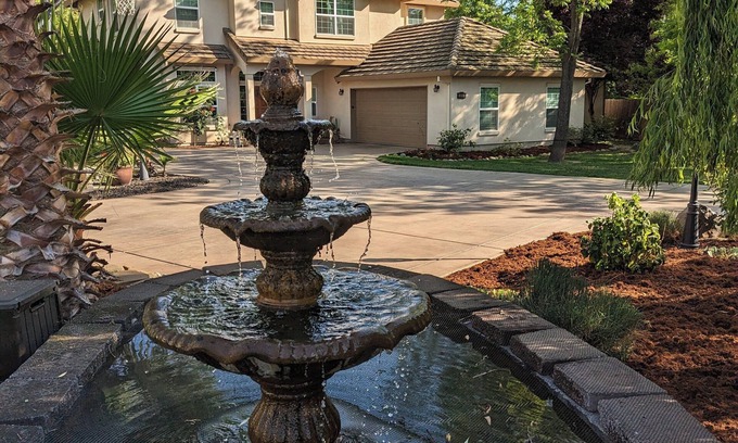 Fair Oaks House | Luxurious 5BR w/Pool Oasis in Fair Oaks, CA