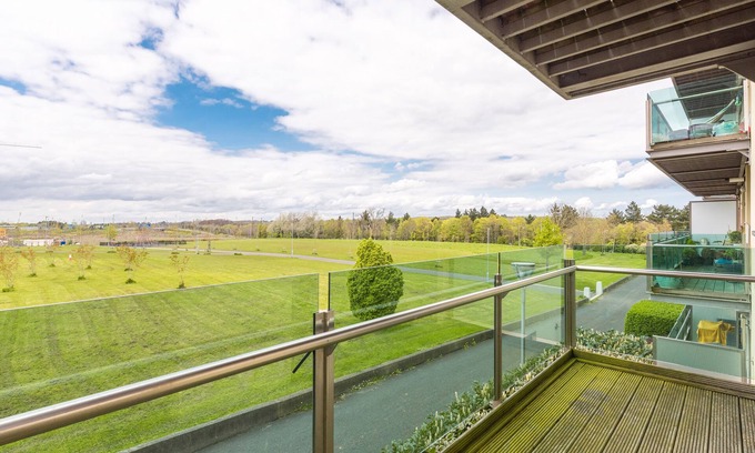 Castleknock Apartment | Luxurious Apartment at Phoenix Park Castleknock