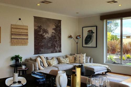 Aldinga Beach House | Luxurious beach stay, nearby famous wineries