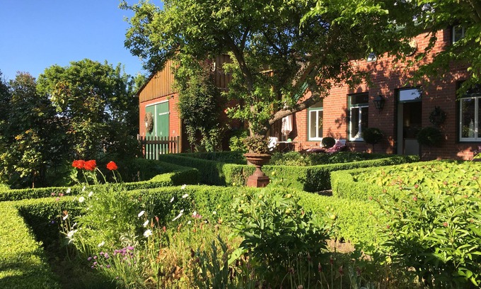 Loxstedt House | Luxurious country house right on the dike and beach