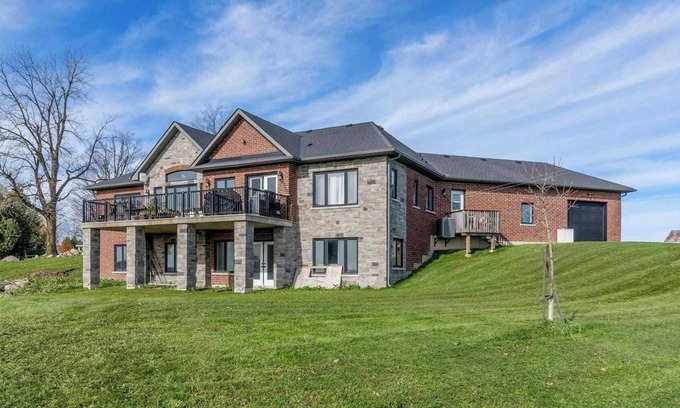 Amaranth Other | Luxurious Farmhouse on 100 acres- 45 mins from north of GTA