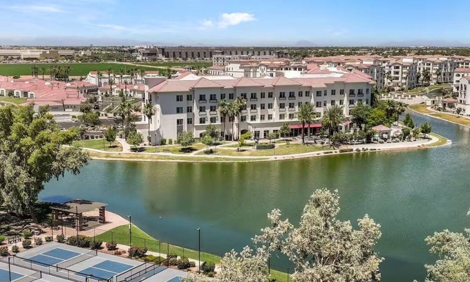 Ocotillo Condo | Luxurious Furnished and Upscale Condo for rental in Chandler,Arizona.