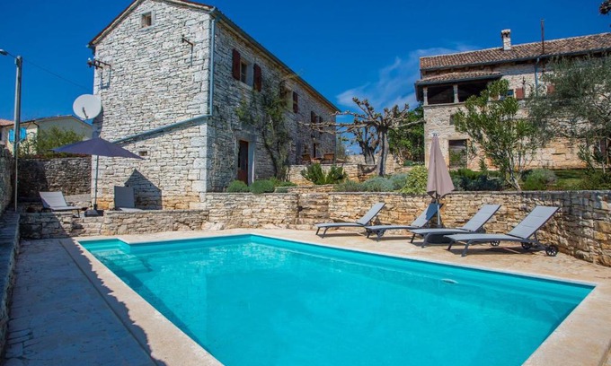 Heraki House | Luxurious Holiday Home in Heraki Croatia with Private Pool