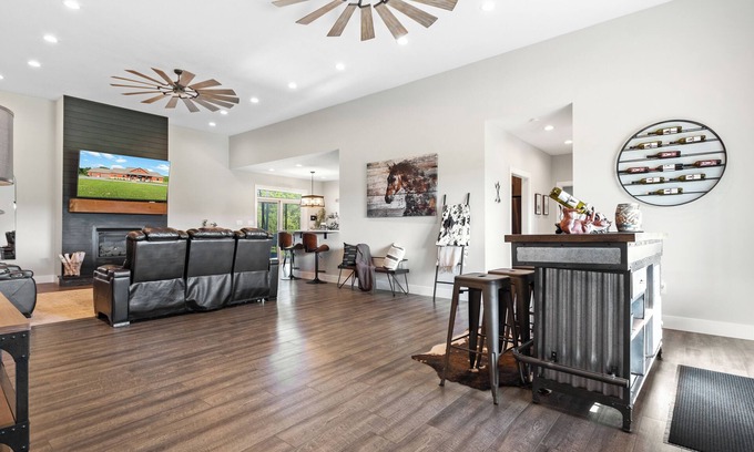 West Newton House | Luxurious Horse Farm Retreat - 3BR/3.5BA Oasis