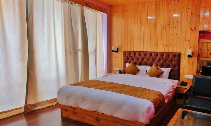 New Manali Hotel | Luxurious Hotel in the heart of Manali city