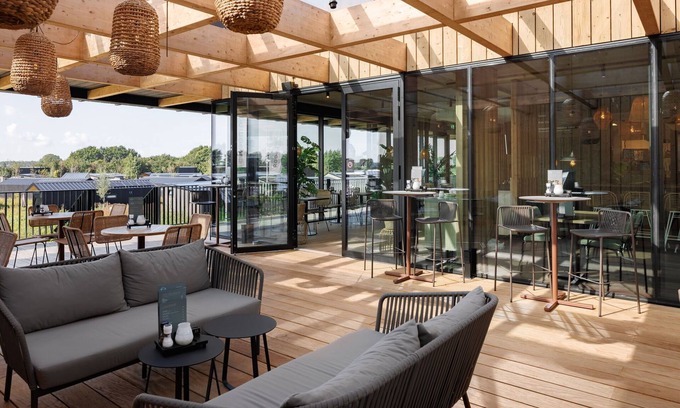 Municipality of Brielle House | Luxurious lodge on the Brielse Meer