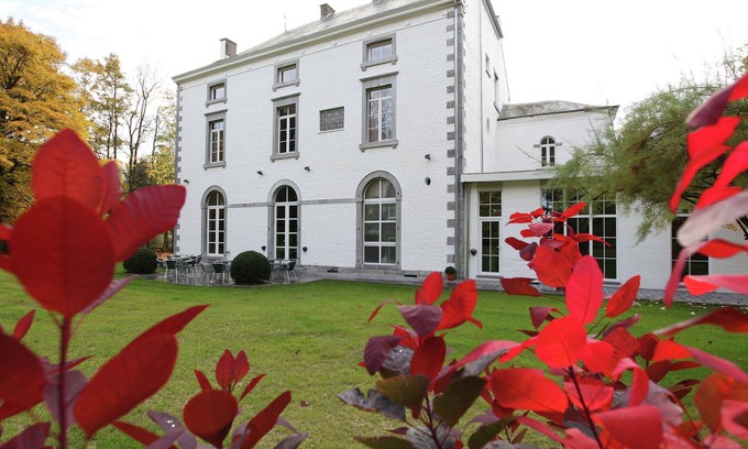 Mettet Villa | Luxurious Mettet Mansion