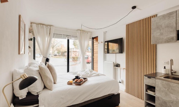 Amsterdam South Apartment | Luxurious Private Studio Amsterdam Zuid