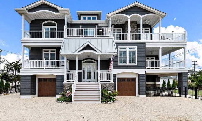 North Beach House | Luxurious rental short walk to beach or Bay