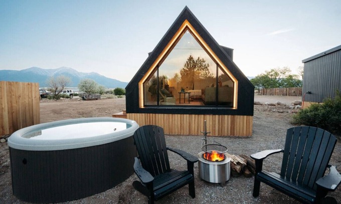 Buena Vista House | Luxurious, Riverside Chalet! Romantic Mountain Views