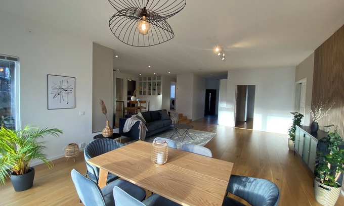 Hisings Backa House | Luxurious Villa With Free Parking