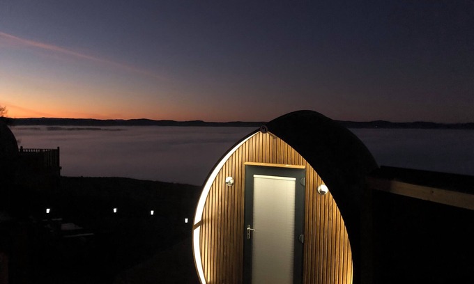 Cupar Cabin | Luxurious Snug With Hottub Which Sleeps-2 in Fife