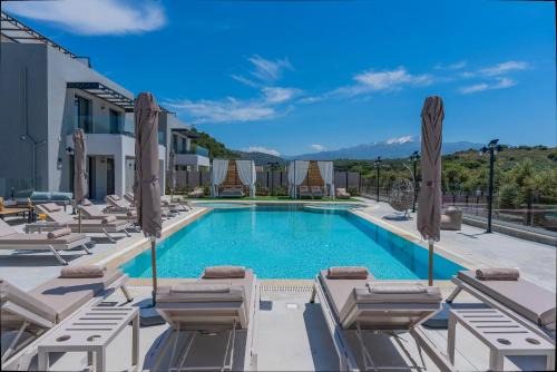 Roumeli Villa | Luxurious Villa Micha - With 150m Pool