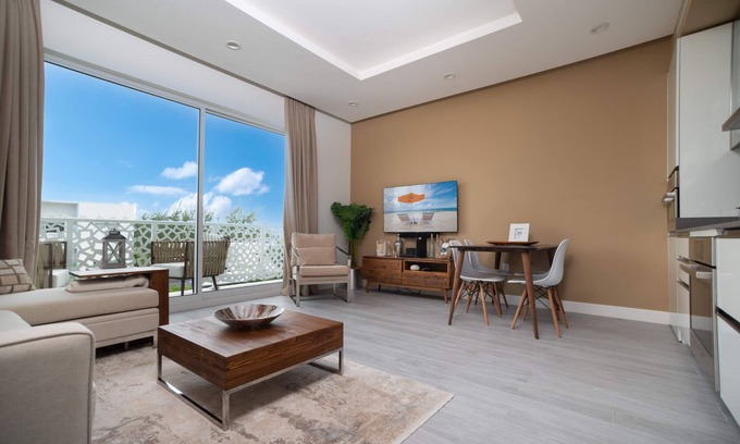 Seven Mile Beach Apartment | Luxury 1 bed apartment near Seven Mile Beach at The Grove