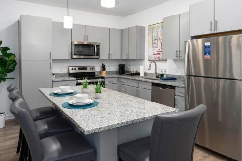 Pelham Apartment | Luxury 1 BR apt in new community - Oak Mt Park