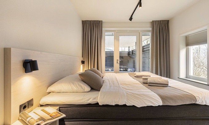 Nooitgedacht House | Luxury 10-person farmhouse in the holiday park Hof van Saksen