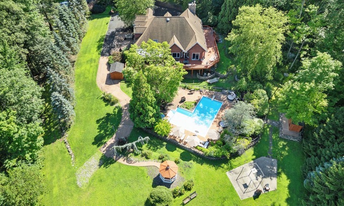 Stony Point Villa | Luxury 10BR Escape w/Pool, Hot Tub & Game Lounge