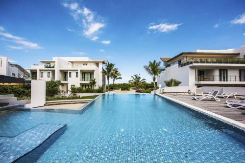 Roches Noires Apartment | Luxury 3 Bedroom Apartment Sea View Azuri Estate