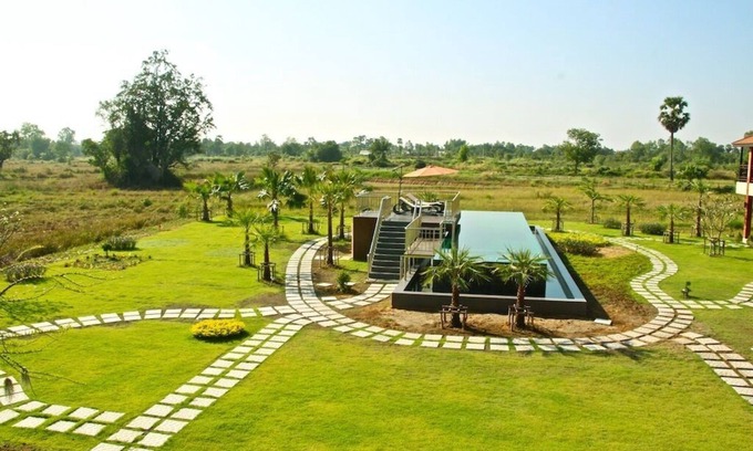 Udon Thani Villa | Luxury 4 Bedroom, Fully Catered Pool Villa Nestled In The Rice Fields Of Isan