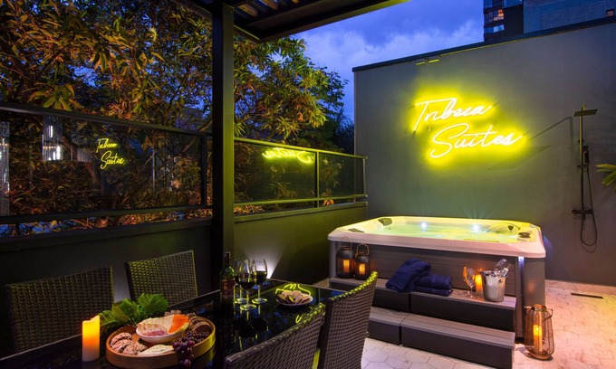 Zona Rosa Villa | Luxury 8BR Villa with Rooftop and Jacuzzis on Lleras Park