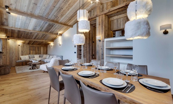 Les Almes Apartment | Luxury Apartment Near Ski Slopes, Tignes