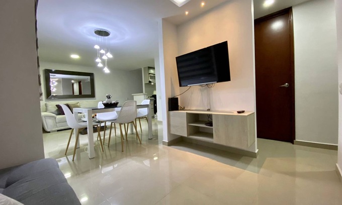 Ciudad Jardin Apartment | LUXURY APARTMENT TO THE SOUTH, CLOSE TO JARDIN PLAZA AND CLINIC VALLE DEL LILI