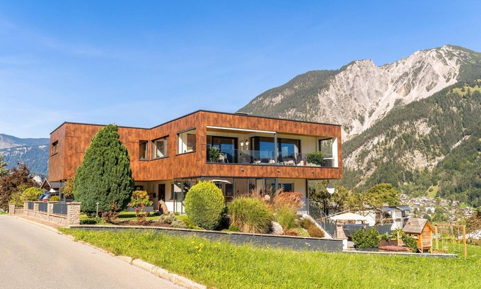 Vandans Apartment | Luxury apartment with terrace and views