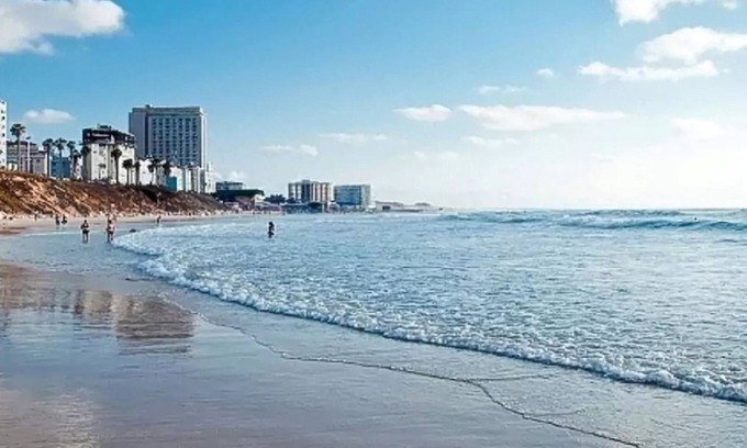 Bat Yam Apartment | Luxury apt heart Bat-Yam 3 m walk beach