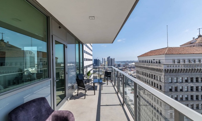 East Village Apartment | Luxury Apt in Beautiful Downtown San Diego with Epic Amenities