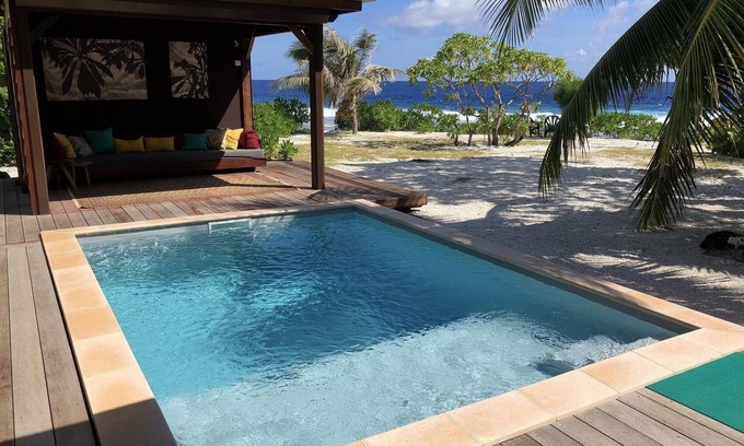 Temae House | Luxury Beach House Pool & Beach