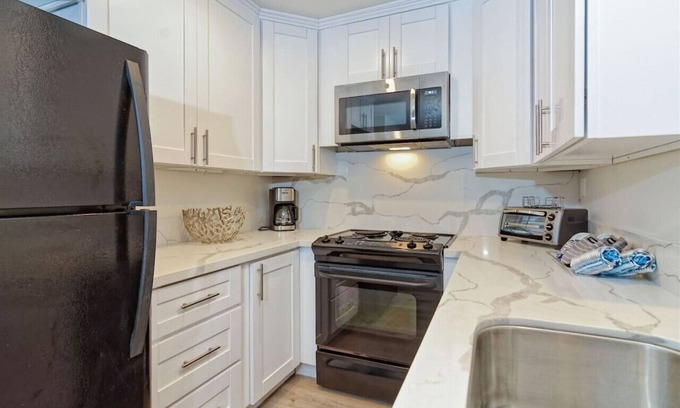 Carlsbad Village Villa | Luxury Beachfront Villa - Penthouse B