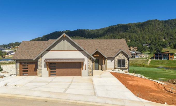 Sturgis House | Luxury Black Hills Retreat