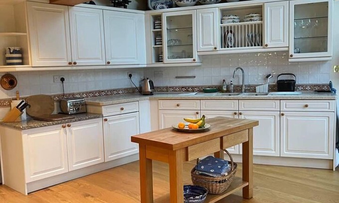 Funtington House | Luxury Brick and Flint House in Funtington