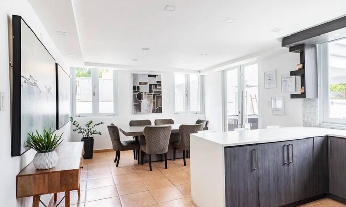 Cupey House | Luxury Casa CALIAD