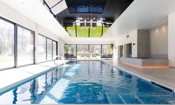 Bosham House | Luxury Cedar Lodge & Pool House