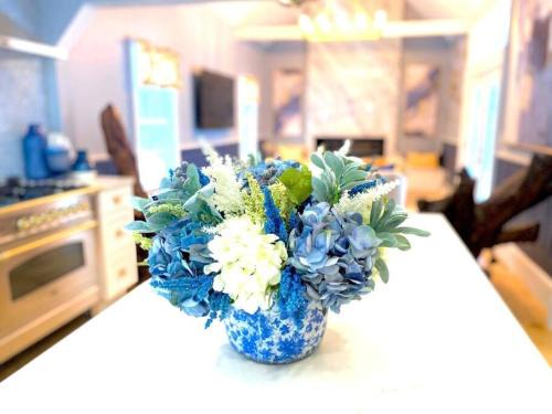 Hancock House | Luxury Farm Stay-Bonds Corner Bungalow-Wolf Pine Hollow