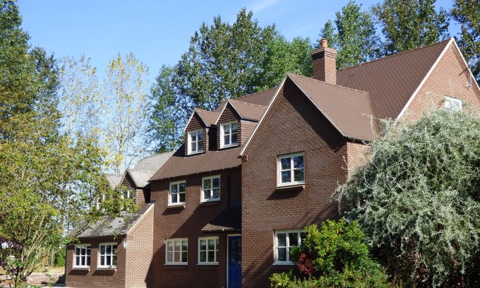Munslow House | Luxury Farmhouse with Hot Tub, sleeps up to 20 people