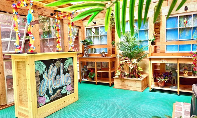 Smyrna House | Luxury Guest Suite w/Arcade+Mini-Golf & Tiki Bar: Near The Battery & Truist Park