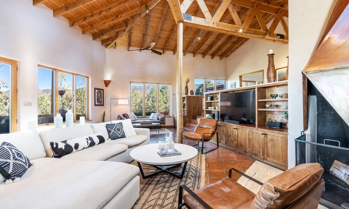 Chupadero House | Luxury Home with Detached Casita & Stunning Panoramic Views of the Mountains.