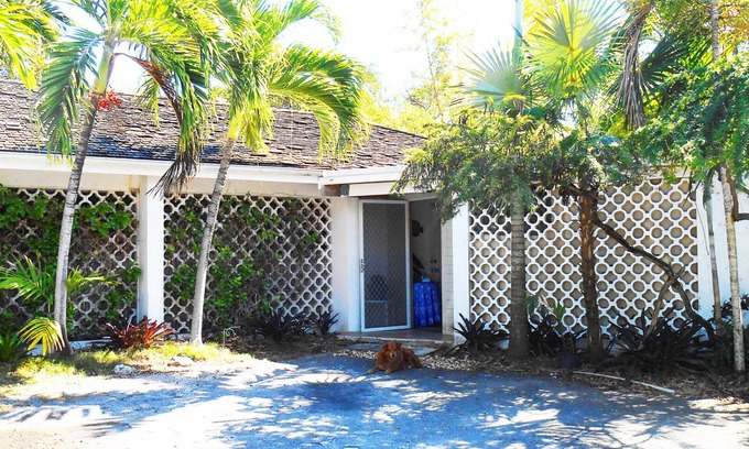 Nassau House | Luxury Home with Pool on 2 Acres of Virgin Land